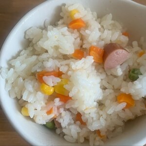 お弁当に♪ウインナーのピラフ